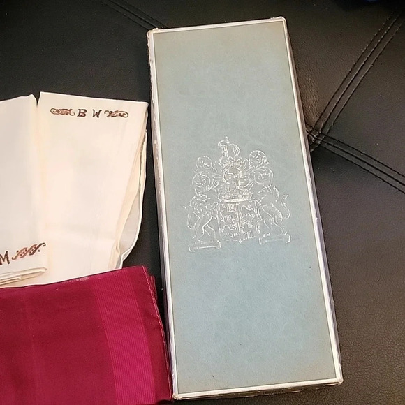 🌴3/$15🌴 Vintage Hankercheifs "W" "B W" and A Dumont Mens Clothing - Picture 4 of 9